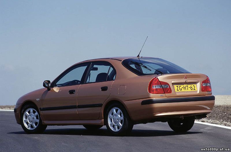 MITSUBISHI Carisma
