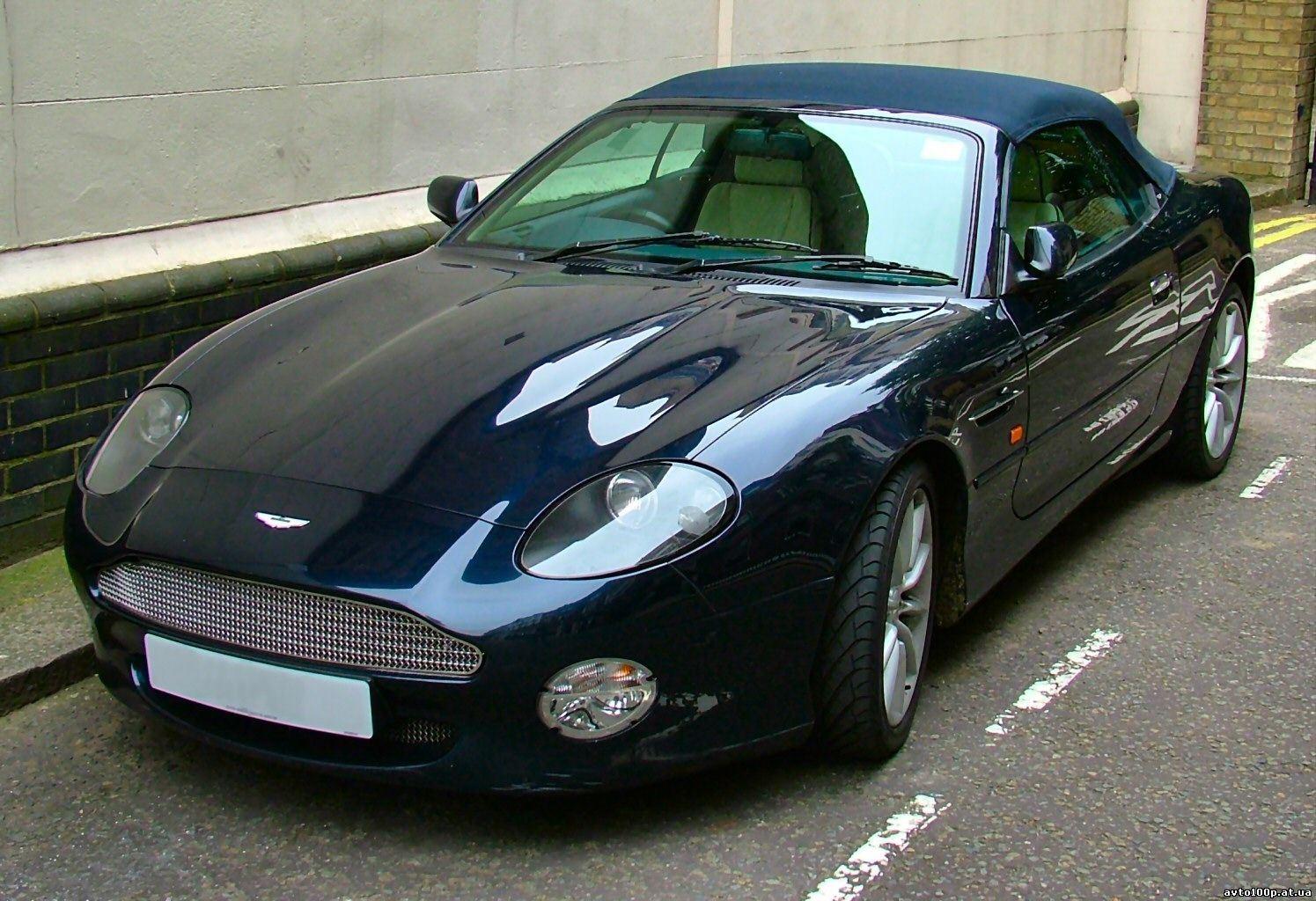 Aston_Martin_DB7